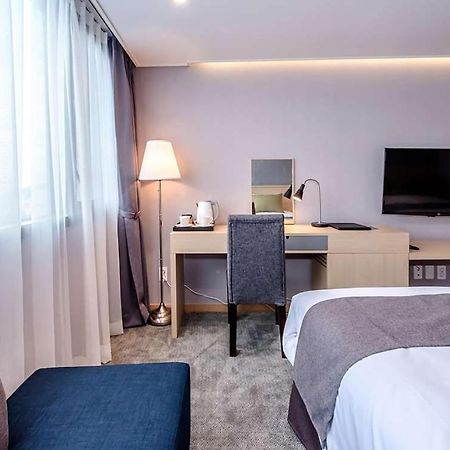Hotel Shalom Jeju Esterno foto