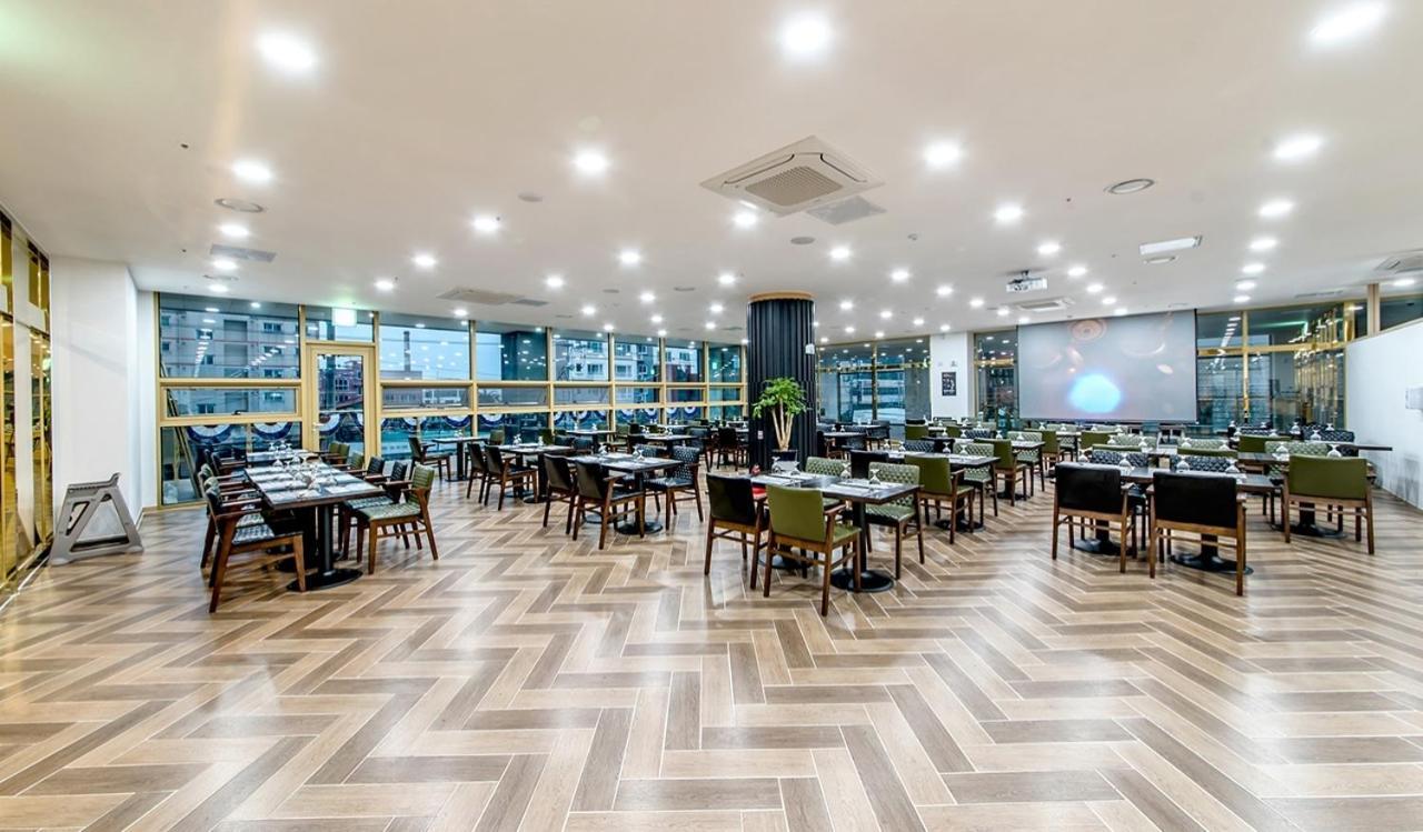 Hotel Shalom Jeju Esterno foto