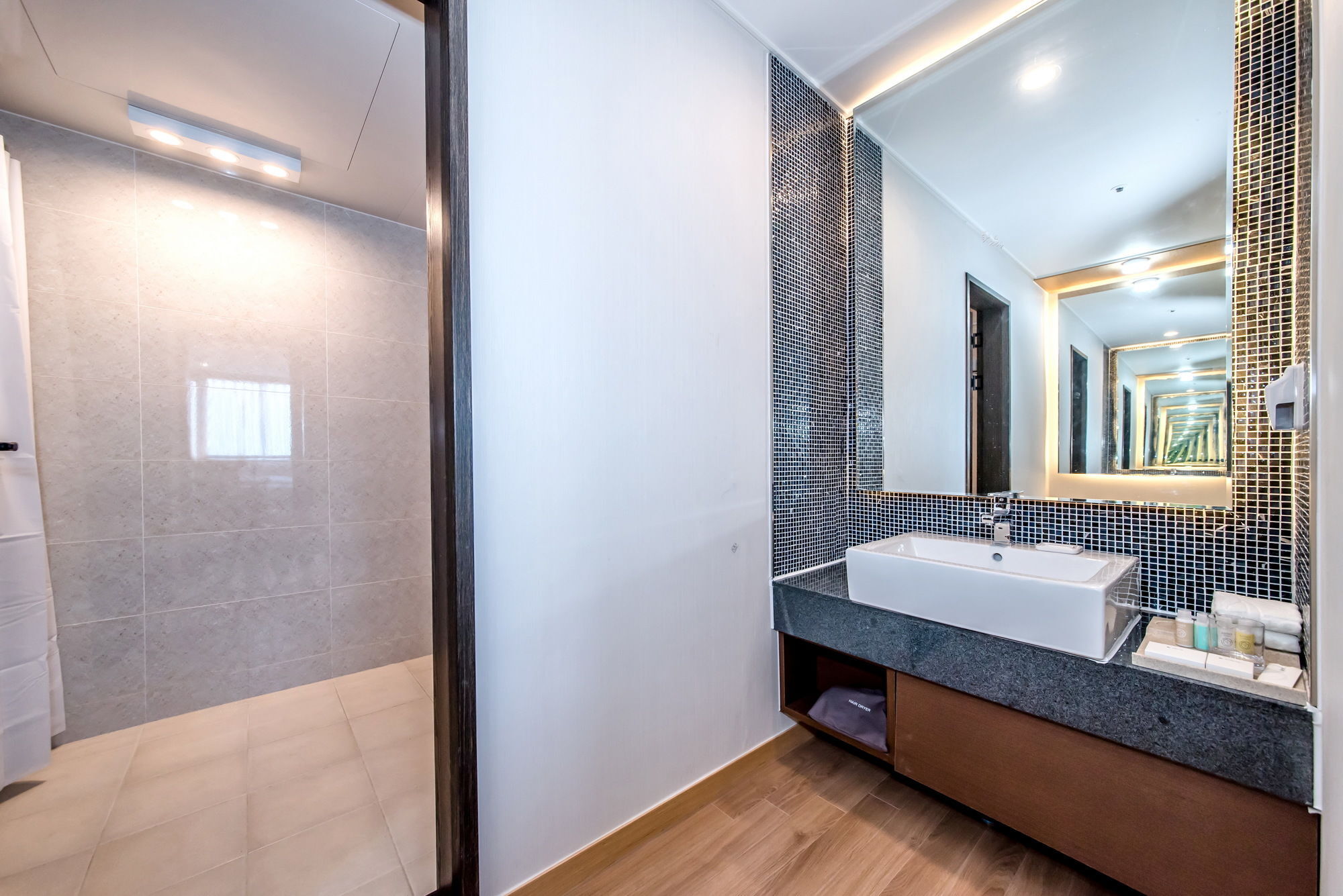 Hotel Shalom Jeju Esterno foto