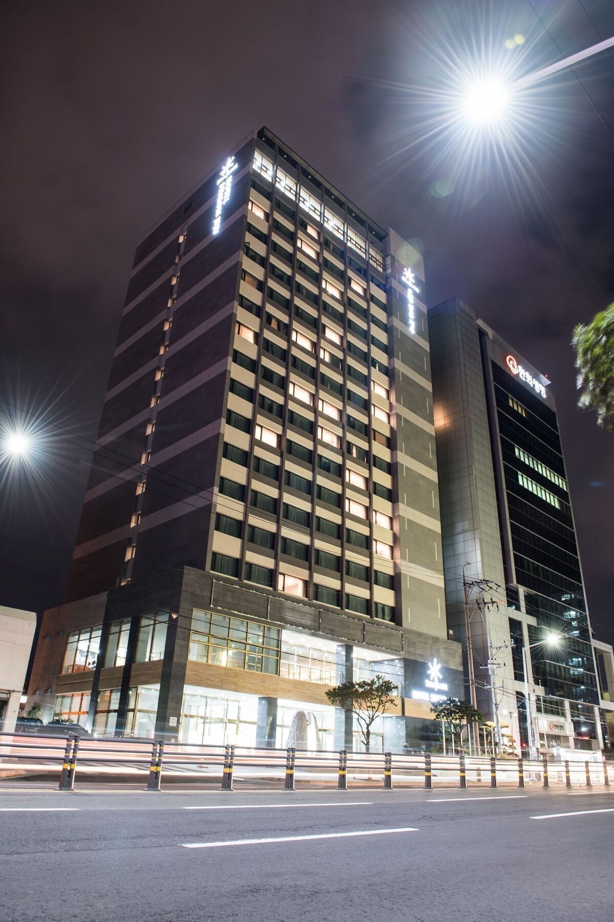 Hotel Shalom Jeju Esterno foto